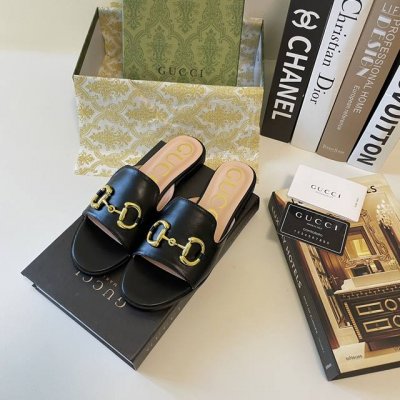 橙子出厂价p gucci 古驰 夏季新款 金属扣饰平底拖鞋 休闲凉拖 码数 35-42