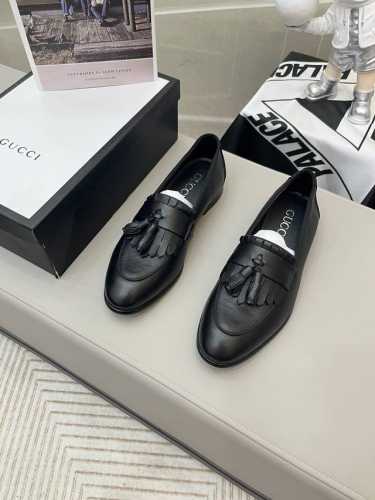 工厂价 Gucci 古奇 新款 2023新款精心打造，引爆全场！不断创新的国际品牌 此款男士潮男商务休闲皮鞋，原版版本 羊里垫脚成型橡胶大底防滑大底，透气舒适以