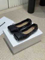 小众潮牌 Jacquemus 25ss春夏新款方头鞋蝴蝶结半拖 单鞋！方头设计真的好时髦！牛仔裤 小裙子搭配不在话下！可可爱爱没有脑袋 四方方的 时髦精必入的一