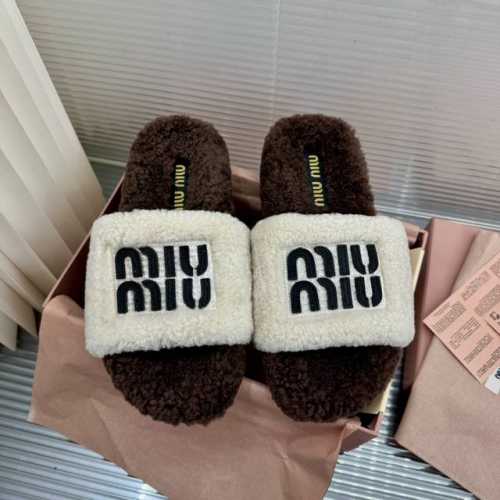 顶级版本 Miumi*新款字母刺绣羊毛拖鞋毛毛拖鞋 鞋面采用A级羊毛皮毛一体羊羔毛，与原版一致满鞋全部采用纯羊毛，大底与原版一样的TPU材质底片耐磨防滑 Siz