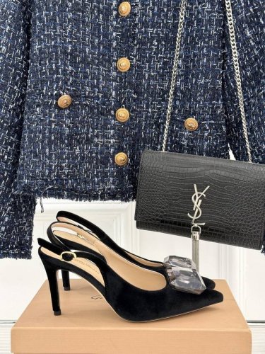 厂价 gianvito Rossi 吉安维托罗西经典 绝美宝石Slingback高跟鞋凉鞋 奢华与时尚的完美结晶 璀璨的宝石如同繁星般耀眼 以华丽造型亮相更显奢