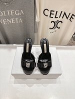 高版本出厂 Casadei 卡桑帝 2025 Ss 夏季新品蝴蝶结高跟鞋拖鞋 f W25最性感鞋子 Casadei 亮相米兰时装周 绝美高跟鞋 独家品牌辨识度的