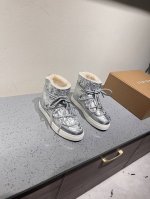 INUIKII 来自瑞士的寒冷之美 inuikii皮毛一体防滑增高雪地靴 北欧爆单品，ins博主疯狂大秀 全鞋采用进口牛皮 结合羊皮毛一体材质 纯手工制作皮毛一