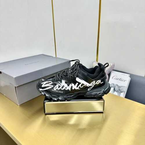 巴黎是家3代系列 Balenciag*a Track 3.0 低帮老爹鞋 做旧黑色涂鸦 知名巴黎大厂出品 原装大盒 从里到外 一切百分百还原ZP配置 细节品质毋