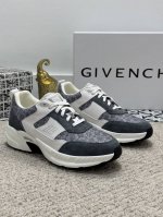 出厂价p 实价 G I V E N C H Y 纪梵希新款 专柜同步 人手一双 不容错过 专柜买版 完全1:1 开模定制顶级版本 原版展示提供对比 让大货做到和