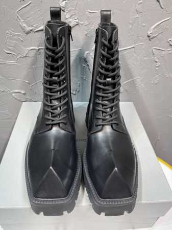 顶级版本2024Balenciaga Triple-s 巴黎世家-全球最火爆时尚潮鞋，切尔西拉链靴官网卖断货的犀牛鞋，原版独家1:1开模，重工艺鞋面选用进口小牛 - 点击图像关闭