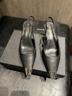 p直销 22春夏Saint Laurent圣罗兰 Ysl Vesp直销Per女神系列之一，爆款女神高跟鞋， 新元素性格指数十足， 小方头金属错色鞋头，太好看了！