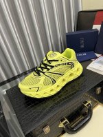 出厂价Pp： Dior 迪奥 -高端品质 原单休闲运动鞋 -鞋面：丝绸小牛皮.高周波品牌图腾、品牌网布布匹、鞋舌塑胶品牌Logo、后跟高周波品牌Logo -内里