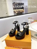 出厂 Loui& Vuitto&路易威登 法国代购新款驴牌 春夏首选 最新水台 新款 春夏款 驴牌 巴黎代购款独家新款顶级版本 质量超级美爆 拼色设计 Zp 原