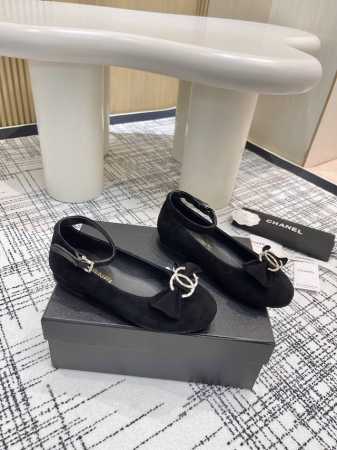 顶级版本 Chanel香奈儿 2024专柜顶级蝴蝶结水钻玛丽珍单鞋 这款经典设计；不平凡的水钻蝴蝶结拥入了多种配色元素 多元化混搭非常好看百搭，上脚非常轻巧 舒 - 点击图像关闭