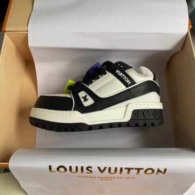 橙子出厂价p Louis Vuitton 路易威登 Lv Trainer 运动鞋 面包鞋 休闲板鞋 滑板鞋 情侣款 Diy饰扣 胖墩墩 胖嘟嘟 男女同款 鞋面：