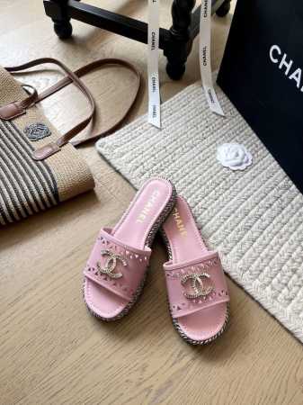 chanel 25C早春新品厚底拖鞋！ 顶级版本！抢先发售 厚底3Cm 鞋面牛皮 垫脚羊皮 原版橡胶底 码数：34-41 定制不退不换 - 点击图像关闭