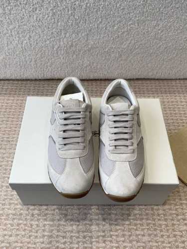 Brunello Cucinelli 25ss最新 Bc 系带 休闲鞋 鞋面进口麂皮 内里进口 羊皮里 0.5mm圆形冲孔设计 透气不闷脚 独家开模TPU大底
