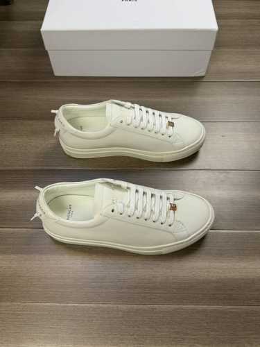 Givenchy 纪梵希 -高端品质 原单 -鞋面：进口丝绸小牛皮、鞋舌.后跟丝印高周波品牌logo -内里：水染牛皮 -大底：原版tpr.橡胶；成型大底 -超
