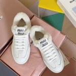 顶级版本：女款 MiuMiu缪缪 最新款 德训鞋 休闲 运动鞋 滑板鞋 原版购入开发 做货 Miu Miu运动鞋巧妙地表达了运动装与充满活力和进取心的女性理念之