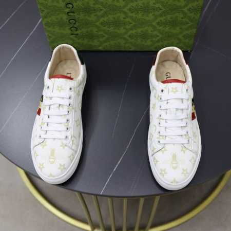出厂价pp： 品牌：古奇Gucci 标准码：38-44 45订做 等级：官网同款 材料：原版材料拼接 舒适透气内里 轻便耐磨运动大底 款式类别：男士时尚休闲鞋 - 点击图像关闭