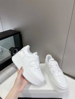 冲量价: Celine 赛琳情侣时尚潮流休闲运动鞋，Iceline赛琳Ct-04男女通用秋冬系列时尚轻松又高级，无论是通勤还是出游统统都Hold住面料牛皮，内里