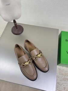 bottega Venet* 女士Astaire乐福 单鞋 原版一比一做法 一致结绳五金配饰 卡其色 当今流行的又一趋势 天花板啦 最全色百搭 精致平底 包裹面