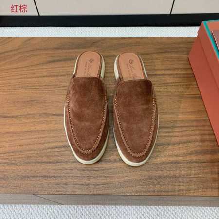 Loro Piana 男款包头拖。复古优雅低调奢华。时尚性与皮料实用性同样兼具依然全网最高品质。鞋面牛反绒，手工缝线，水染皮里，原版大底。码数：39-46 39 - 点击图像关闭