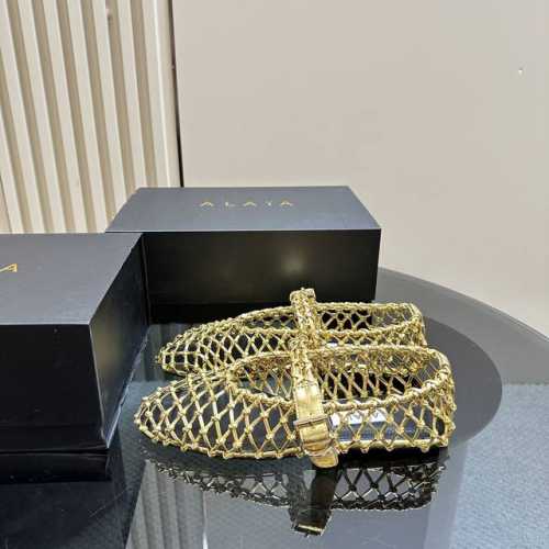 ALAIA｜法国高端一线高定品牌 新款编织镂空性感单鞋 超仙女 AzzedineAlaia:时尚界最后的手艺人 只忠于展现女性身体曲线的裁剪之王 始创于1979