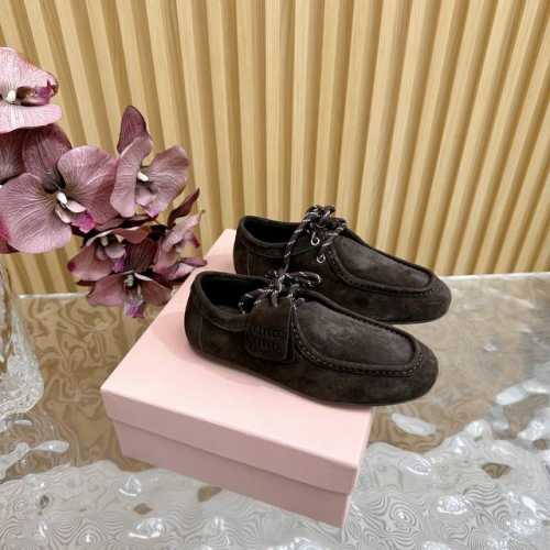 代购级别 MiuMiu 新款复古皮鞋 乐福鞋 休闲鞋 羊毛里 系列上新 皮里 毛里 ★★★★★ 舒适度与时髦度并存的开挂全新系列，设计搭配，简约大方，百搭时尚！