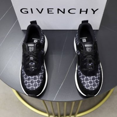 出厂价Pp： Gv *Y～纪梵希.全新Giv 1男士厚底增高休闲运动鞋，鞋面高品质小牛皮拼接透气布面制成！上脚效果帅气有型，增高4Cm，提升气场，鞋身撞色拼接设