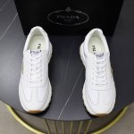 prada 普拉达 -高端品质 原单休闲运动鞋 -鞋面 纳帕小牛皮 摔纹小牛皮 鞋身品牌金属扣件 鞋舌品牌Logo布标 -内里 水染牛皮 -大底 超轻Tpu发泡