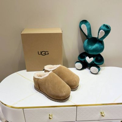 ，UGG2024新款卡皮巴拉胖头鞋，刻在基因里的松弛感，经典胖头拖鞋让你穿搭更具吸引力，柔软度舒适，很好穿，码数：35-40