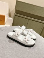 驴家新品 顶级版本专柜主打最新款驴牌拖鞋 硬货上新代购级别！高级感十足！国内外博主刷爆的一款，复古又时髦 上脚美炸了！官网主推款！鞋面：原版面料3D印花牛皮，牛