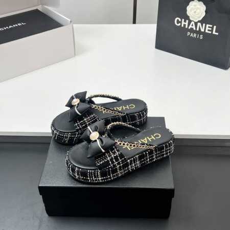 工厂P价 P340 顶级品质！实物拍摄太美啦Chanel2660新款呢子链条厚底拖鞋坡跟防水台凉拖鞋 真的太美啦吧！ 香奈儿属于夏天的颜色 仙女必备爆款 太喜欢 - 点击图像关闭