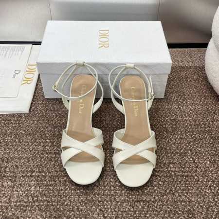 Dior 迪奥2024秋冬新款Icon系列圆柱跟脚环绑带女鞋 CD明星同款高跟圆头交叉带拼色凉鞋 材质：鞋面进口全粒面小牛皮+水染羊皮内里垫脚+意大利真皮大底 - 点击图像关闭