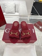 新款Gucci 马衔扣平底凉拖鞋 春夏网红必备拖鞋 Yp一比一还原 所有细节 材质 舒适度 全部跟原版一样了 刻度98% 码数 36-42 40.41.42定做