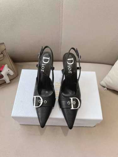 迪奥Dior 2025早春新款 明星同款Cd字母Logo高跟凉鞋 穿着非常舒适 中古鞋头垫绣高跟鞋 市面顶级高端版本 材质：鞋面采用进口压纹混种羊皮+水染羊皮内