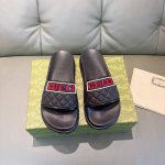 出厂价： 元工厂现货 古驰 古奇拖鞋Gucci 2024最新款沙滩凉拖鞋一字拖原版开模双G LOGO 原版开模一致大底：pu双层大底尺码：35-46