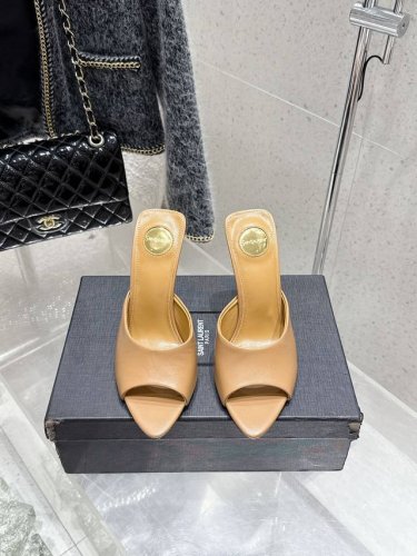 saint Laurent 圣罗兰 Ysl 新款高跟凉鞋拖鞋 原版套楦 顶级品质 鞋面：牛漆皮 垫脚：进口羊皮里 大底：真皮大底 跟高：10Cm 码数：35-3