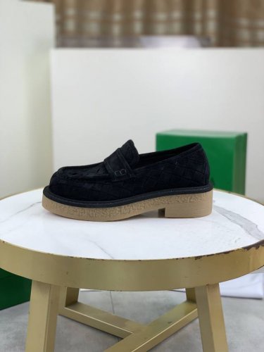 工厂P价P 顶级品质 Bottega Veneta官网同步最新款 顶级版市场最高版本的Bv商务皮鞋， 接受材质对比 鞋型对比 工艺对比 实用又有质感 百搭适用任
