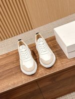 蔻依新款Nama休闲运动鞋 百搭小白鞋 跟高5cm 妥妥的增高神器 鞋底不重 走路超轻便 Size：35-39 40定做不退换