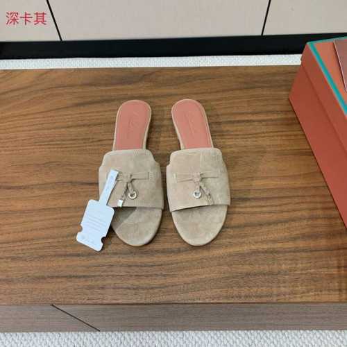 Loro Piana 羊京平底拖鞋。鞋面羊京，羊皮内里及垫脚。真皮中底，真皮包跟。进口真皮大底。码数：34-42 34、40、41、42定制不退换 批：