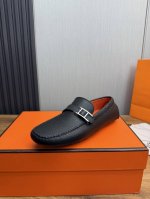 工厂p价 爱马仕-经典驾车豆豆鞋休闲时尚舒适官网1:1出货原版牛皮+进口水染牛里，经典五金扣搭配，原版橡胶大底，常年有货码数:38-45 45订做不退换