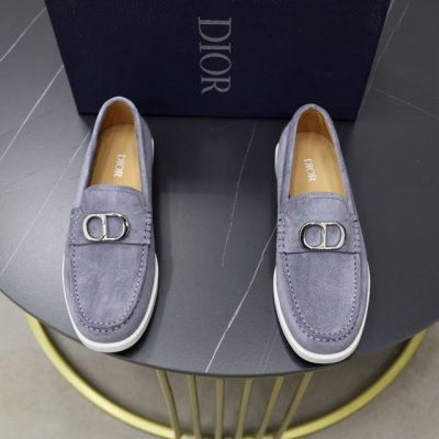 出厂价Pp： 品牌：迪奥Dior 标准码：男码38 44 45可以定做 等级：官网同款 材料：原版牛皮拼接 牛皮内里 原版Tpu耐磨柔软大底 款式类别：休闲运动