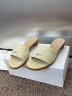 工厂P价P：平底 粗跟 迪奥 Dior 2025 春夏新款 Dway 平底一字拖果冻色女鞋 Cd字母Logo立体刺绣粗跟圆头露趾拼色凉拖鞋 材质:鞋面进口酒椰草