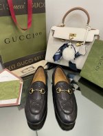 Gucci春夏新品5D立体双GG刺绣单鞋 乐福鞋代购级别！Gucci 乐福鞋单鞋 上脚特别的秀气！原版套楦的做法，和专柜一致！楦型完美，舒适度更加舒服！可出入专