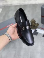 工厂p价p 实价 水染牛里 原单品质prada .普拉达 原单代购 高端商务皮鞋 面料 采用意大利进口小牛皮水染牛里 牛皮里特供原版大底 做工精细 实物_拍摄S