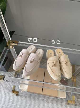 Loro Pian* LP万年经典款半拖鞋 简约时尚 脚感超级舒适 一天可以暴走两万步的鞋子 超级百搭款！ 原版购入开发 顶级品质！ 鞋面原版麂皮 进口胎皮里 - 点击图像关闭