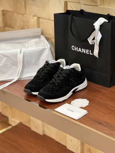 Chane 早春sneaker系列休闲鞋经典菱格运动鞋板鞋 火爆全球百搭神鞋 顶级原版复刻 老外订单精工手作高品质▲ 鞋面进口原版牛猄绒面皮泡棉内衬立体浮凸lo