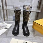 FEND* 芬迪 厚底靴 小牛面料 内里羊皮 耐磨绒组合大底 大底厚度3.5CM 35-42