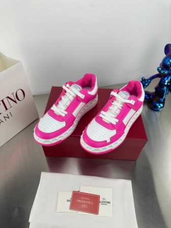 工厂价 Valentino 华伦天奴 VT 2024早春 小白鞋 休闲鞋！顶级版本！ 原版1:1开模！油边工艺，经典拼接 时尚百搭，专柜同步全套包装 面料:定制 - 点击图像关闭