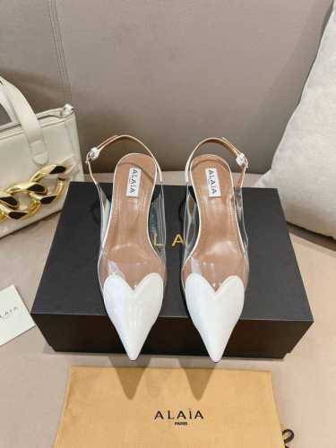 高版本出厂350 独家新品 Alaia 阿莱亚24Ss 走秀款爱心高跟鞋 最近超火的一款高跟鞋 章小蕙同款 人气超高的一款高跟鞋 浪漫又迷人 舒适百搭配上不同款