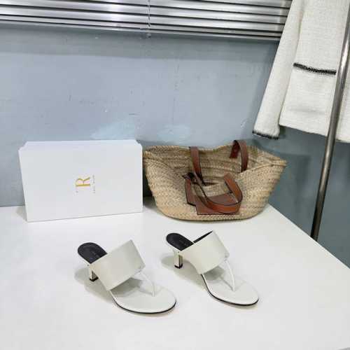 高品质出厂 ！小众潮牌The Row 25夏季新款小众极简真皮夹趾凉鞋平底、高跟人字拖鞋！ 原单品质版，购入Zp一致做货，整双鞋子从皮料、鞋底、格位楦型，都绝对