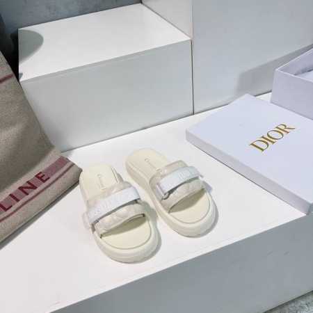 高品质出厂290！顶级品质Dior 迪奥 25春夏新款魔术贴沙滩拖鞋！ 专柜主打新款 Evolution藤格纹魔术贴拖鞋 硬货上新高级感十足！国内外博主刷爆的一 - 点击图像关闭